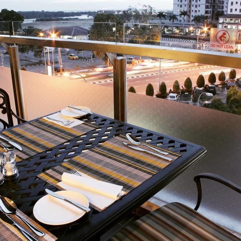 Malacca Estadia Hotel מראה חיצוני תמונה